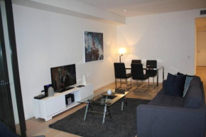 Perfect large one bedroom plus study - ALB09518
